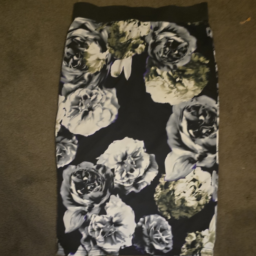 i jeans by Buffalo Black and White Midi Pencil Skirt
